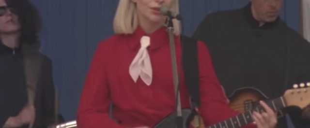 [CLIP] Alvvays - Dreams Tonite