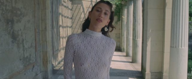 [CLIP] Tei Shi – Even If It Hurts feat. Blood Orange